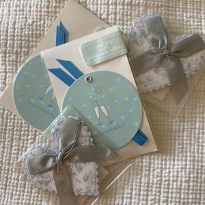 Lot of 4 gift enclosure cards